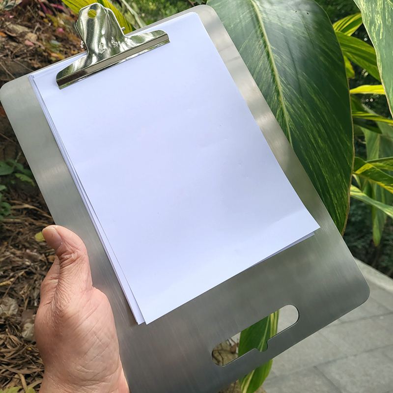 Thick Titanium Alloy Cutting B - Camp Cutting Board recension och pris